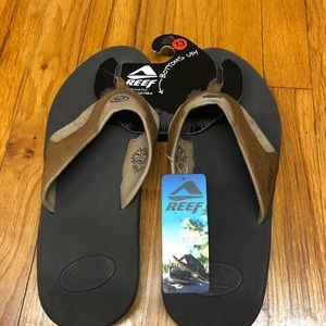 Reef Men’s flip flops (slippers) size 13